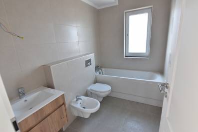 Casa individuala, 4 camere, Domnesti